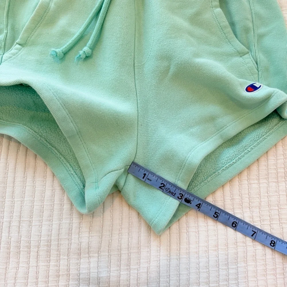 Champion Reverse Weave Women's Mint Green Short Embroidered Back Logo Size Small